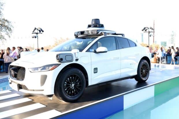 Uber invests 0M in Lucid Motors in robotaxi push